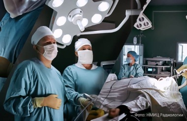 В НМИЦ радиологии впервые проведена уникальная операция на щитовидной железе 