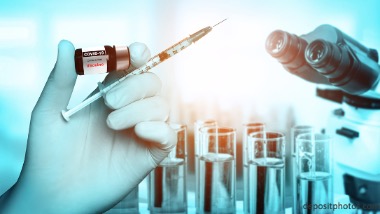 В ЕС признали связь между вакцинацией препаратом AstraZeneca и тромбозом. Рис. №1