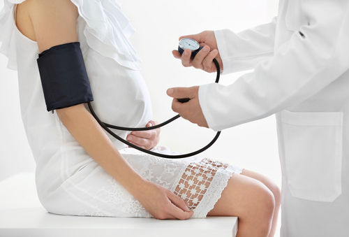 Прогнозирование и лабораторная диагностика гипертензивных расстройств при беременности